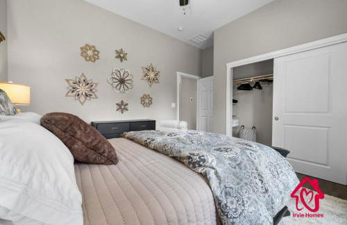 Fireside Oasis Retreat - An Irvie Home - Foto 46