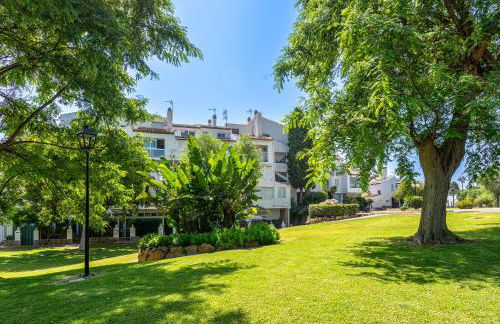 Golden Bay Apartment - Photo 28