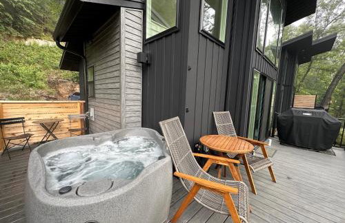 Firefly2 - luxury lakeside treehouse with hot tub - Foto 8