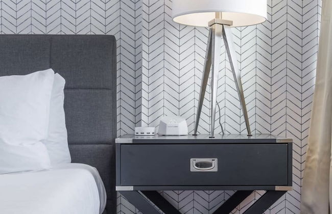 Sosuite 2BR Penthouse w W D Gym On-site Bar - Foto 23