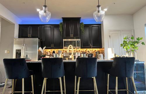 Lux Townhome Free Parking 12 min to BWI - Foto 27