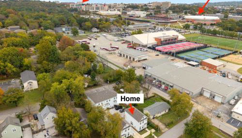 Campus Core-Half mi to Bud Walton-2 mi to Downtown - Foto 3