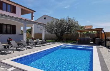 Apartment olive tree garden&poll view 4 plus 2, 130 m2 with tiki bar - Foto 14