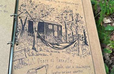 Cornwall Woodland Shepherd's Hut with Hot Tub - Deirdres Hut - Foto 40