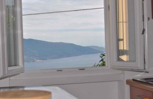 Holiday home near Monte Baldo in Tremosine Sul Garda - Foto 11