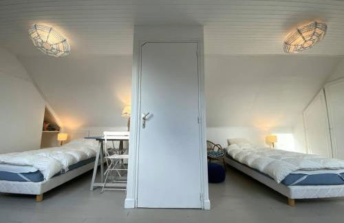 Maison rénovée avec jardin, wifi, BBQ, parking, à 250m de la mer - Pleumeur-Bodou - FR-1-368-14 - Foto 17