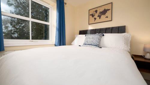 Stunning Spacious Home - Parking - Garden - Sleeps 6 - Foto 2