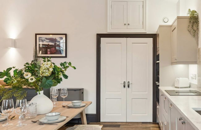 Chapel Loft - Brand New With Parking - Foto 8