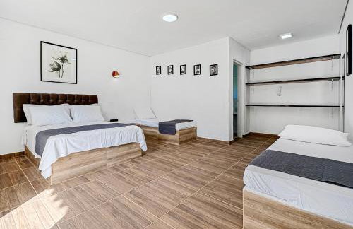 Sítio com Churrasqueira, Piscina, Lago e Natureza - Foto 9