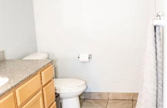 Chic City Apartment with parking Canal View RoofDeck - Foto 29