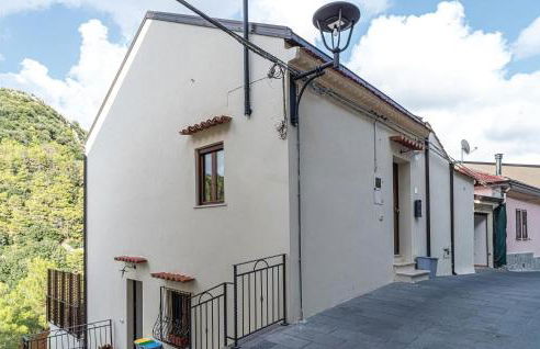 Cozy Home In Torraca With Wifi - Photo 8