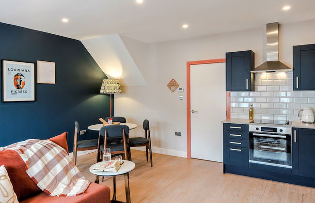 Your Apartment Shepherd's Bush - Photo 4