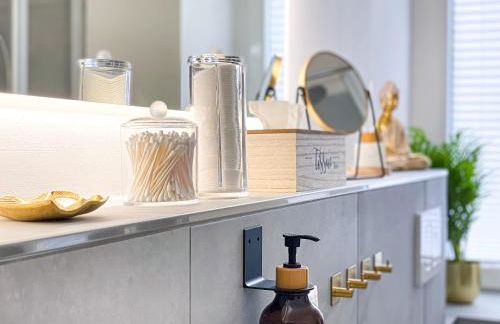 Freundliche Ferienwohnung mit Regendusche, Küche, Waschmaschine&Trockner, TV, WLAN - Photo 35