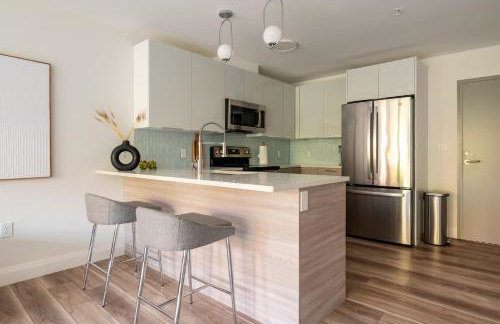 Modern Furnished Apartment in Heart of Quincy - Foto 13