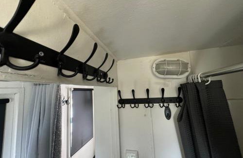 Midtown Charm: 1BR Urban Pad - Foto 27