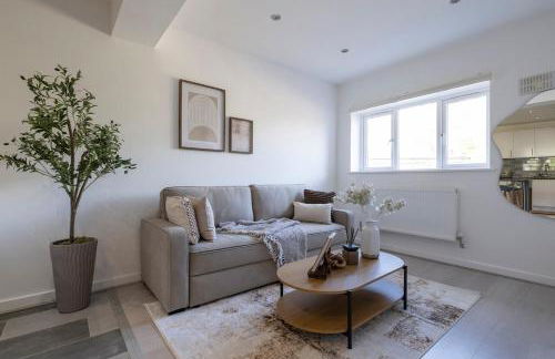 Designer 1BR I Work-From-Home Ready I Fast Wi-Fi - Foto 24