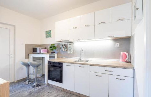 Beautiful Home In Kostanje With Wifi - Photo 21