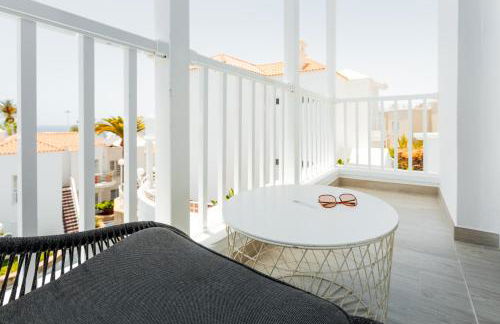 Spacious apartment with ocean view - Photo 17