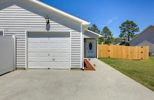 Updated Hubert Vacation Rental 5 Mi to Beaches! - Foto 1