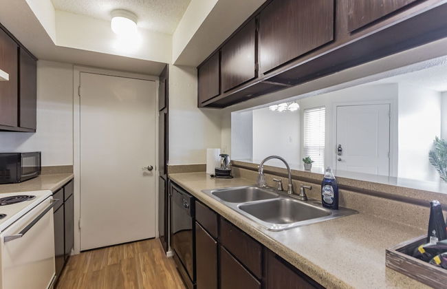 The Relaxing Suites of Midland - Photo 46