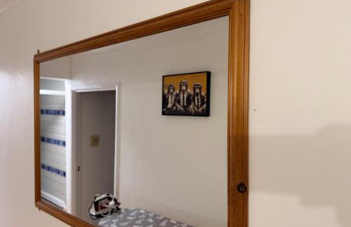 Lovely Two Double Bedroom Maisonette in Surrey - Photo 6