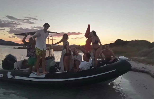 Passeio de barco ao entardecer com aperitivo + Jantar na Costa Corallina - Foto 1