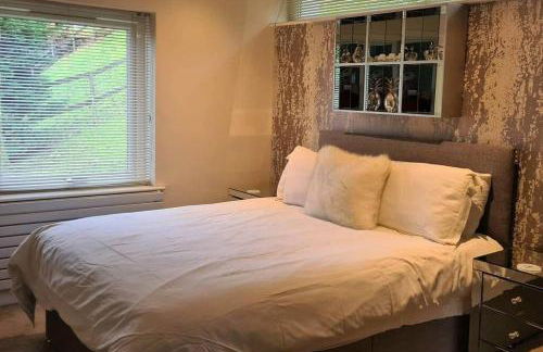 BRANTLEA Detached 4 Bed Home, Hot Tub, Lake View, Parking, Pet Friendly - Foto 17