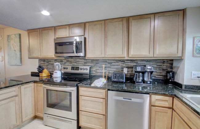 113 El Matador 1 Bedroom Condo by RedAwning - Photo 10