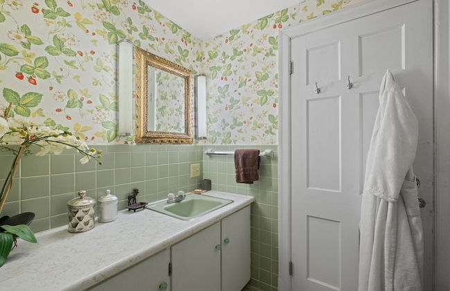 Spacious Dartmouth College Home on Occum Pond - Photo 29