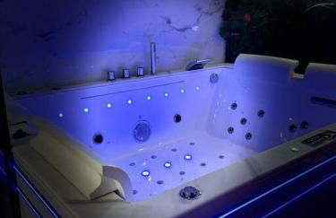 Krystalisya Room Suite Spa Privatif Sauna Jacuzzi Siege Massant - Foto 9