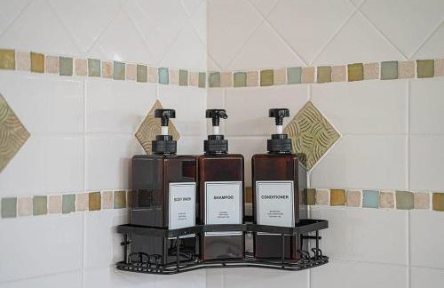 Exquisite Central Townhome with Spacious Loft and Gourmet Kitchen - Foto 18