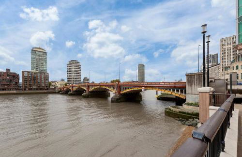 Modern 2 Bed with Balcony & London Eye Views - Foto 46