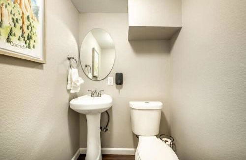 The Pikes Peak Villa -Hot Tub -Mtn Views -Firepit - Foto 30