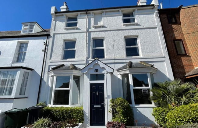 Large Family Getaways Metres From the Beach - Foto 47