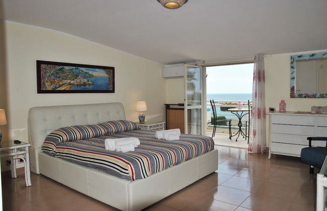 Villa Venus on the Beach - Photo 8