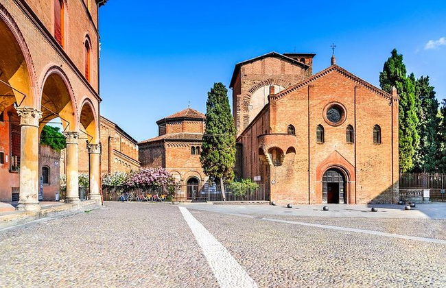 Passeggiata alla scoperta di Bologna - Foto 1
