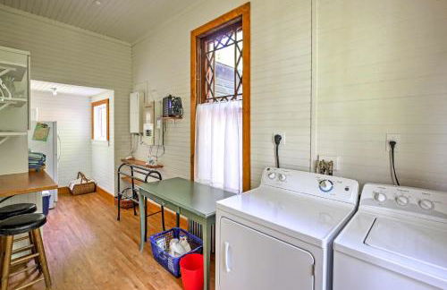 Restored Historic Saranac Lake Home Lake Access! - Foto 27