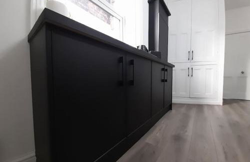 Chic 5 double bedroom house - 15 min to Manchester - Foto 2