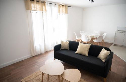 Loustalot - Appartement lumineux 3 chambres - Parking Gratuit - Photo 12