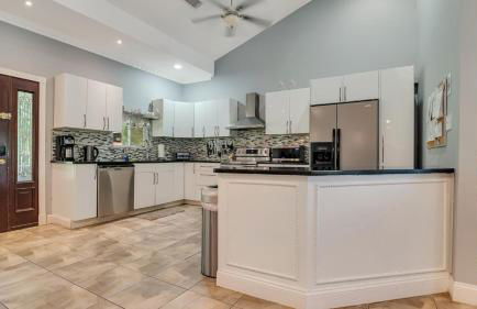 Luxury Lake Front Camelot Villa - Foto 11