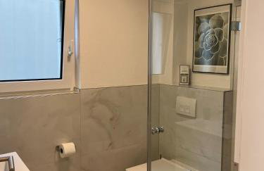 Modernes Apartment mit großer Terrasse & Parkplatz - Foto 11