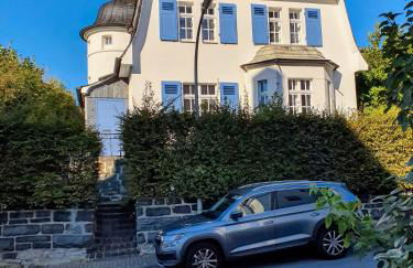 Villa Meschede mit Garten - Foto 1