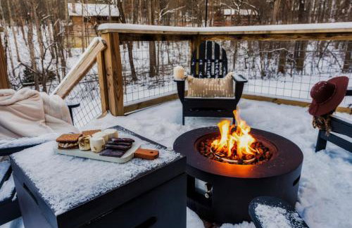 The Moondance Cabin by Lightfoot Stays Vacation Rentals - Photo 8
