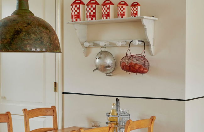 Holiday Home in Baarlo With Hot Tub - Photo 19