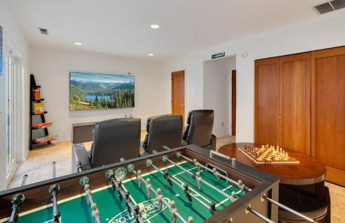 Ultimate Group Getaway Near Ferry, Hot Tub and Games - Foto 30