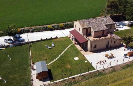 Casa Montefiore 13 Iris LT nella tranquilla campagna Marchigiana - Foto 1