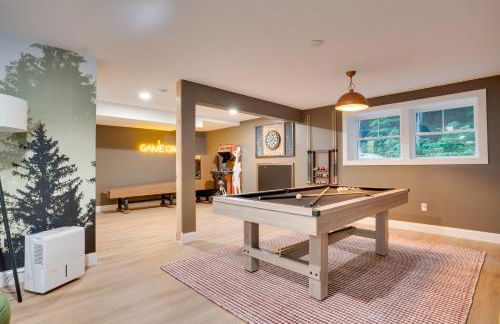 '"Luxury Mountain Getaway'" Sauna, Hot Tub, Massage Chair, Pool Table - Photo 67