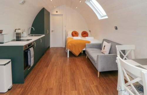 Bumblebee Glamping Pod - Foto 5