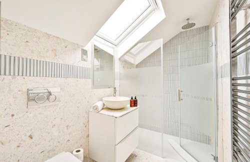 Stylish 3 Bedroom Apartment - Foto 5