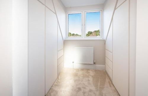 NEW! Stunning & Huge 5BR with Parking & Garden - Perfect for Families & Groups! Excellent Location - Foto 24